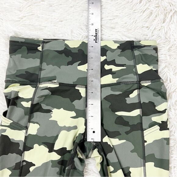 Lululemon Fast & Free Leggings 6 - Picture 6 of 8